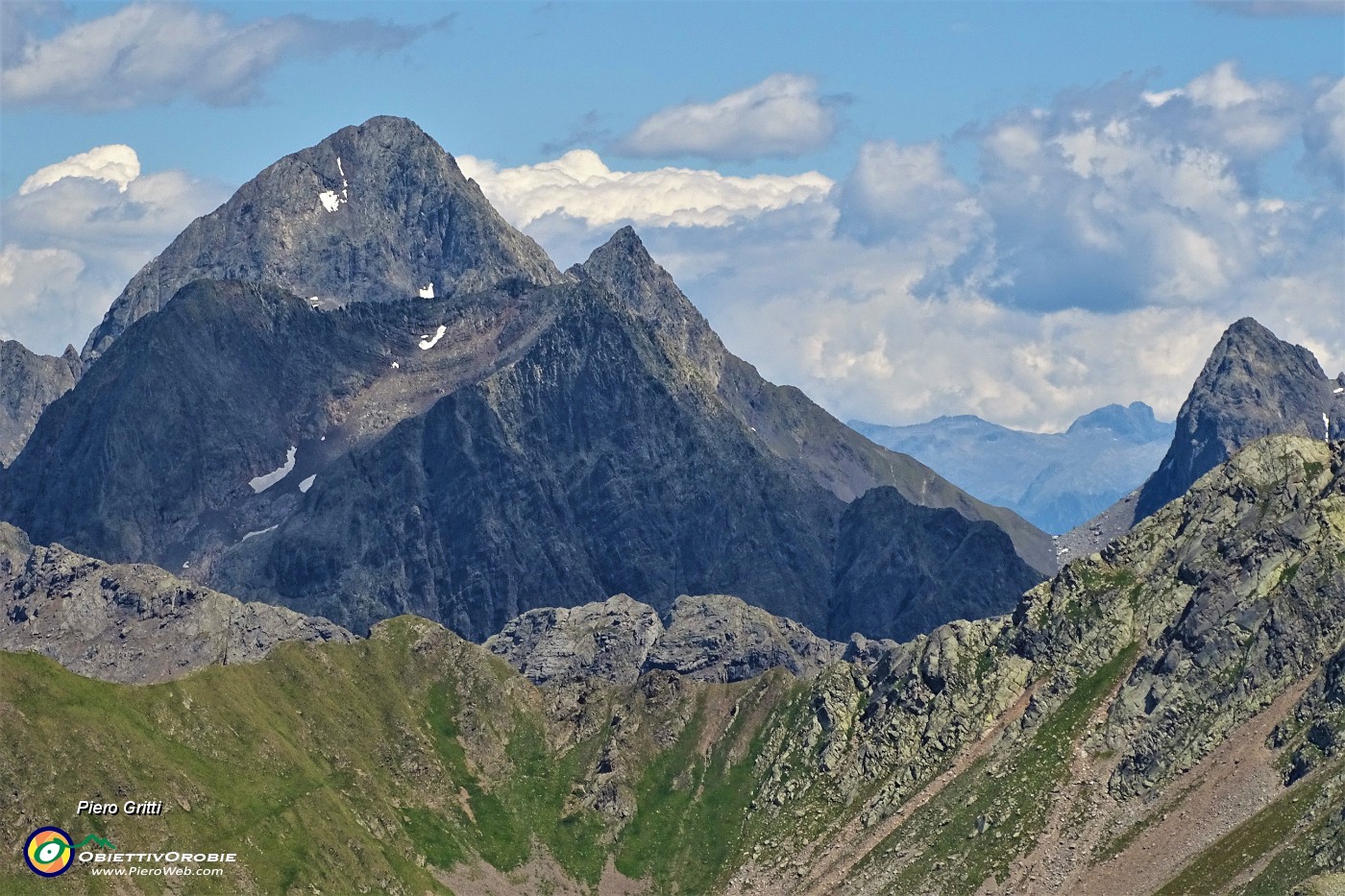 64 Zoom sul Pizzo del Diavolo di Tenda.JPG -                                